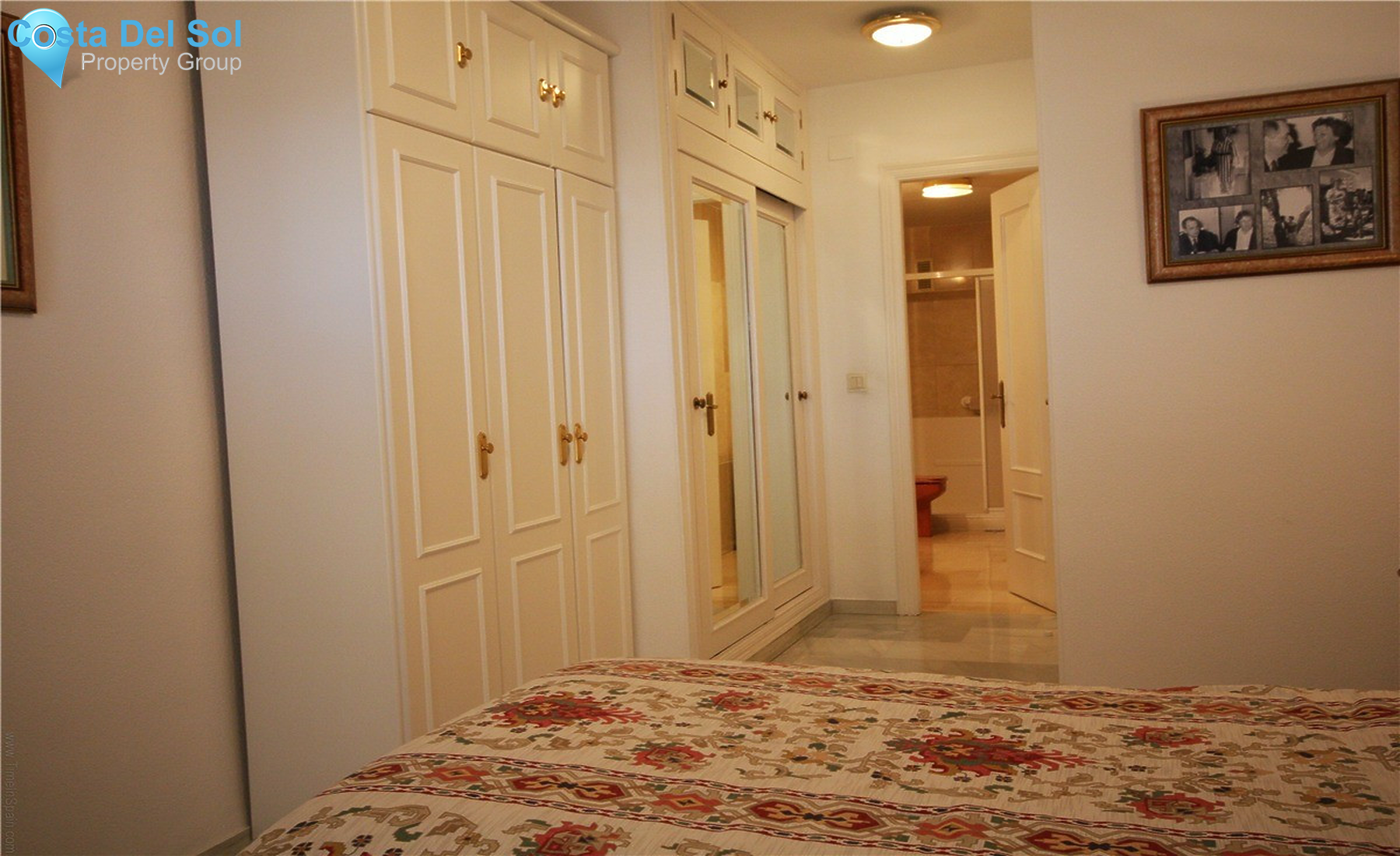 Middle Floor Apartment in Estepona-1329383