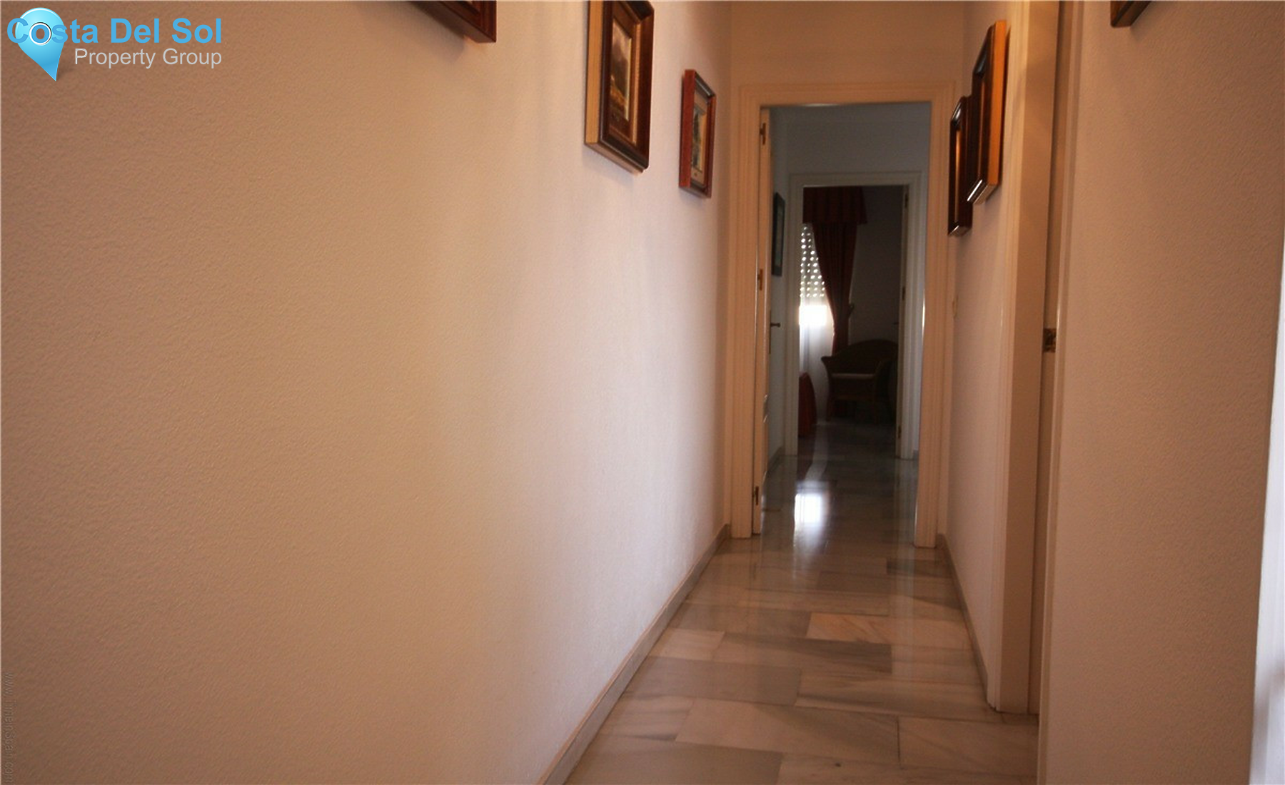 Middle Floor Apartment in Estepona-1329372