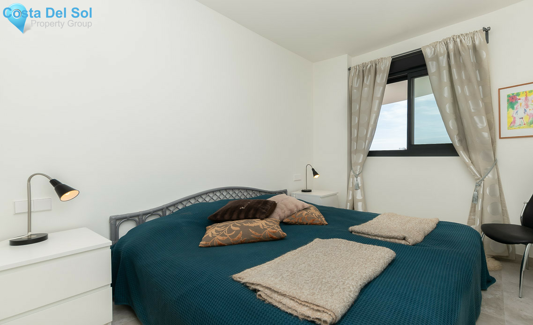 Middle Floor Apartment in Estepona-1332816