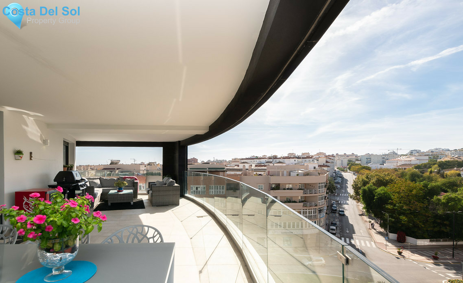 Middle Floor Apartment in Estepona-1332809