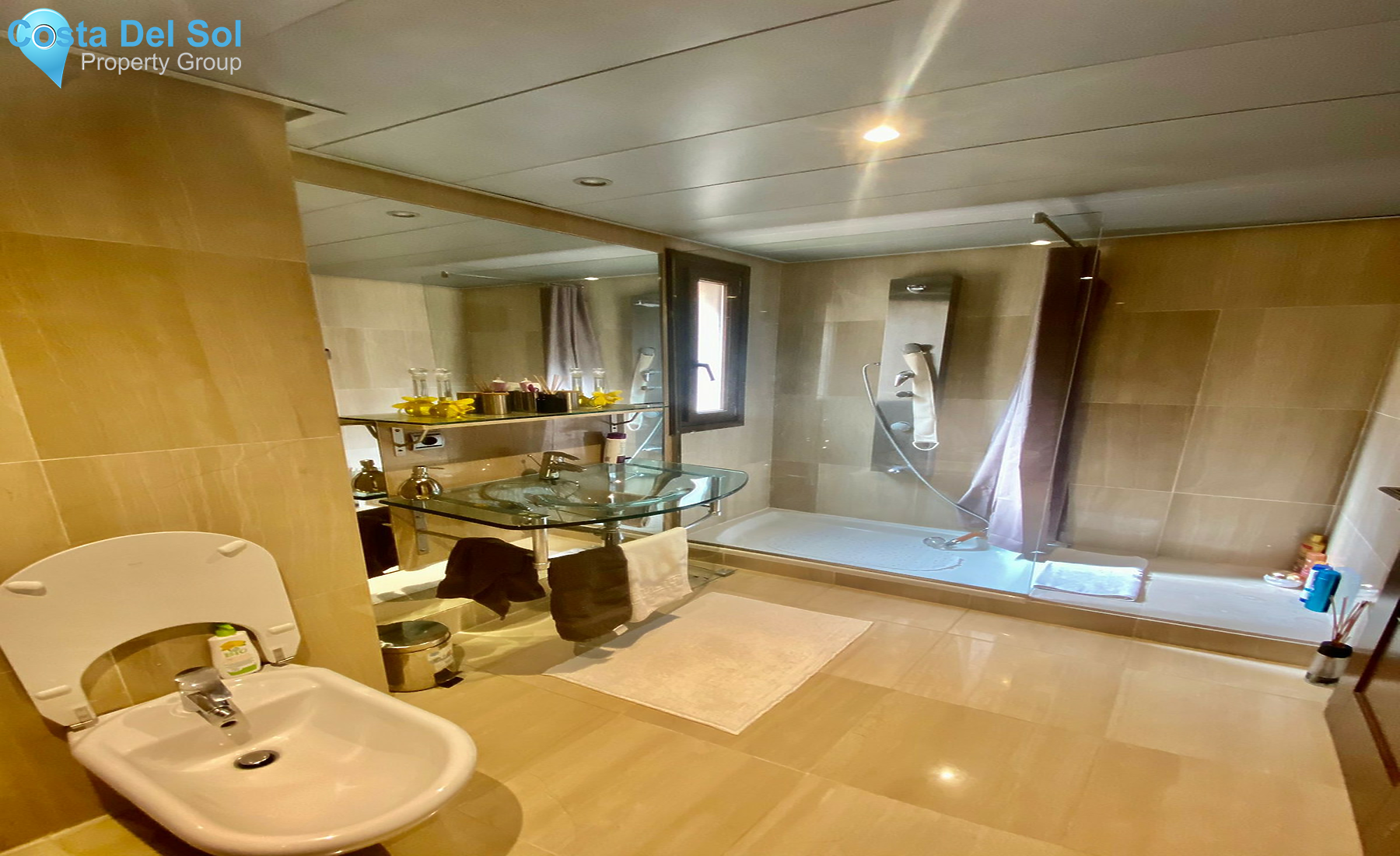 Middle Floor Apartment in Estepona-1336062