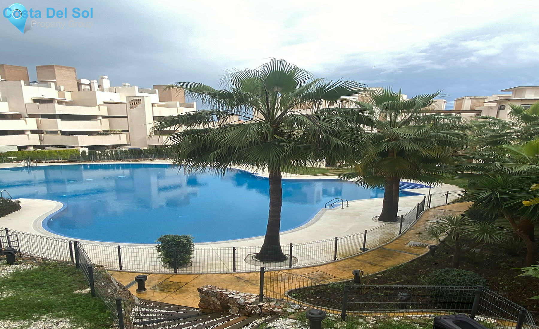Middle Floor Apartment in Estepona-1336066