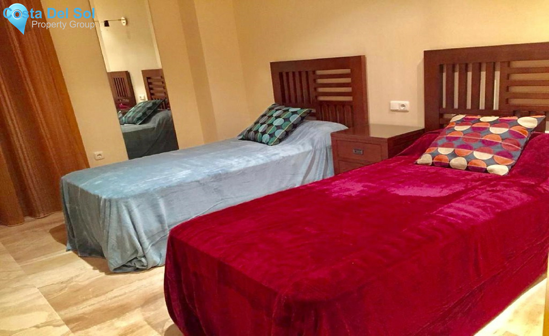 Middle Floor Apartment in Estepona-1337221