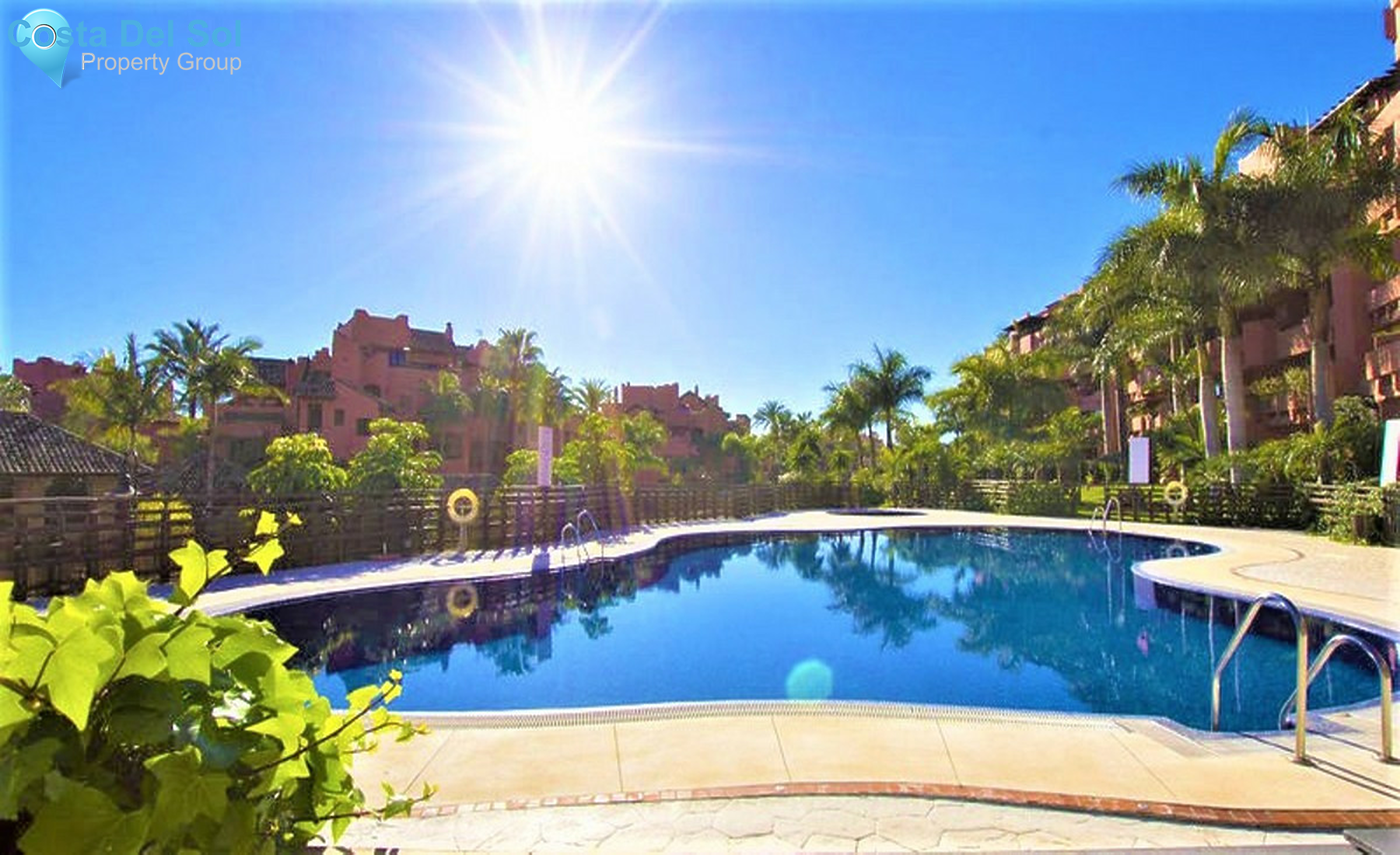 Middle Floor Apartment in Estepona-1337228