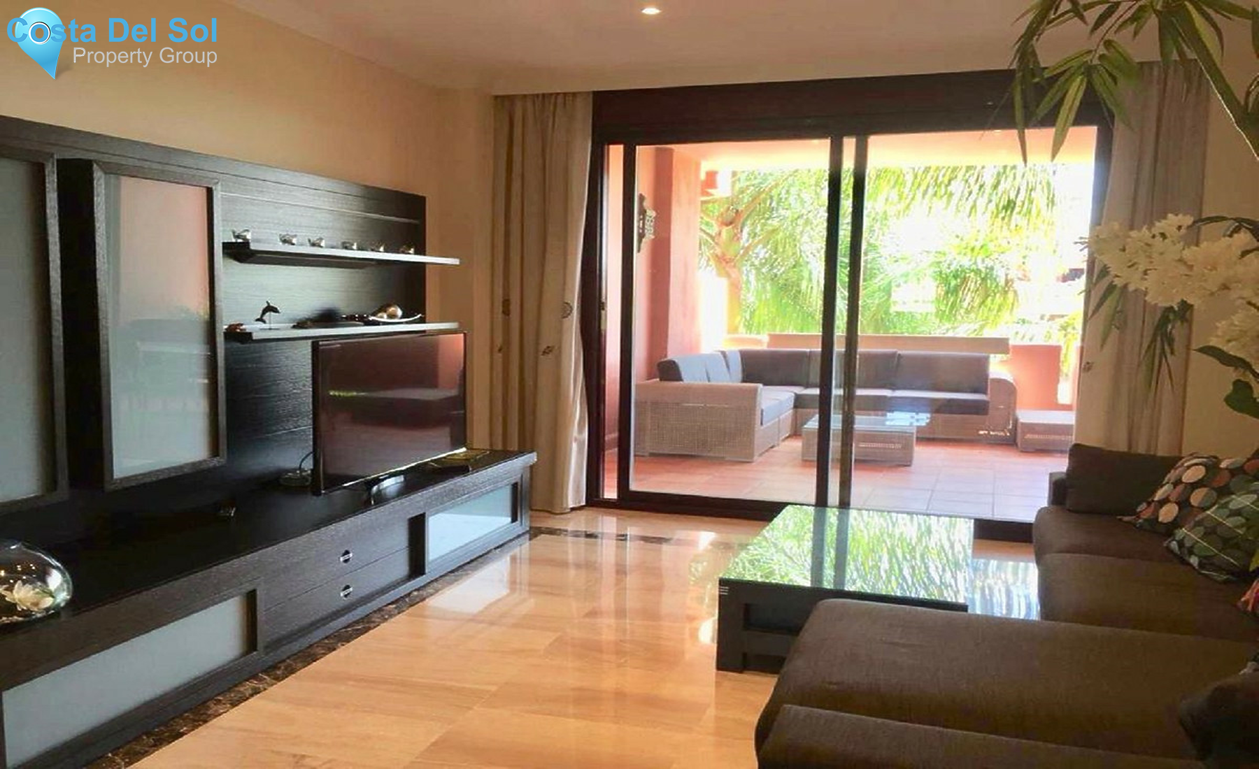 Middle Floor Apartment in Estepona-1337230