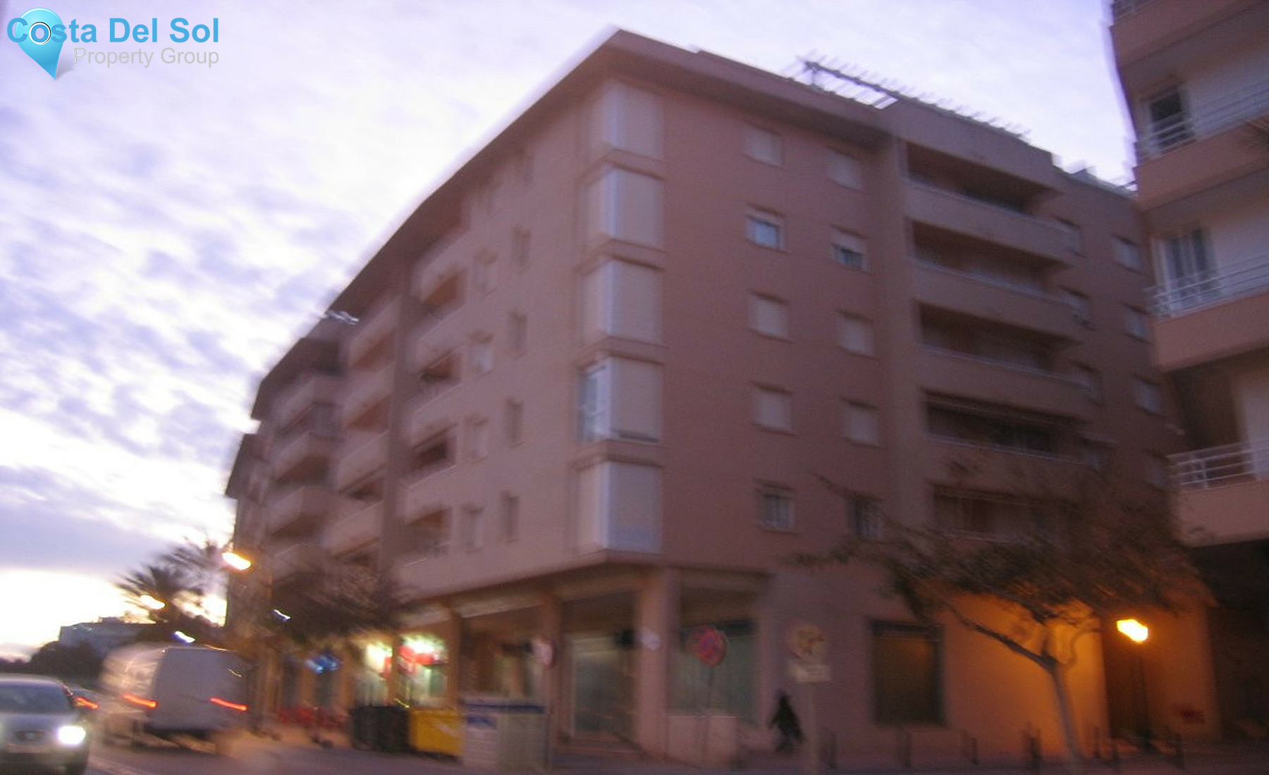 Middle Floor Apartment in Estepona-1340113