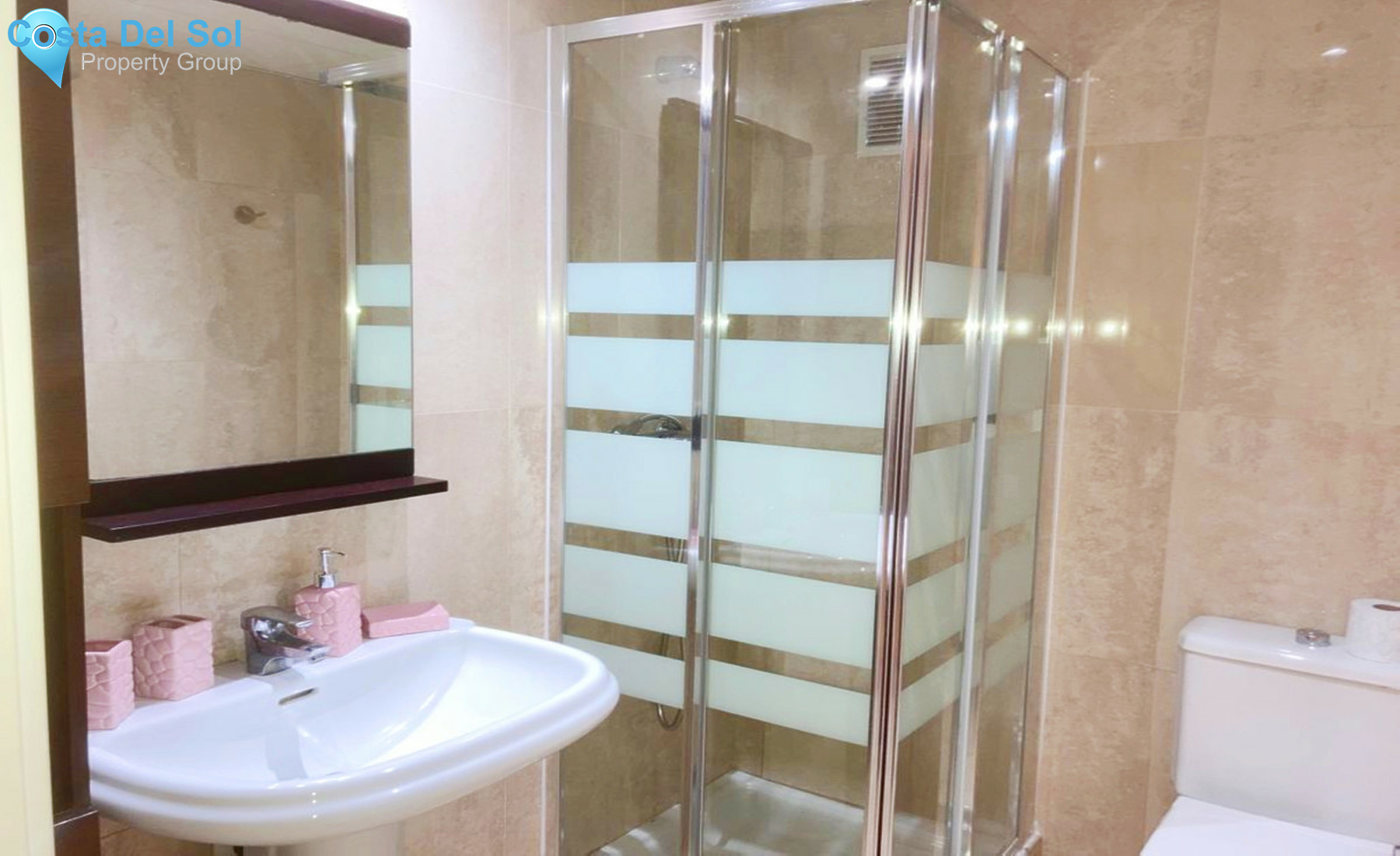 Middle Floor Apartment in Estepona-1343141