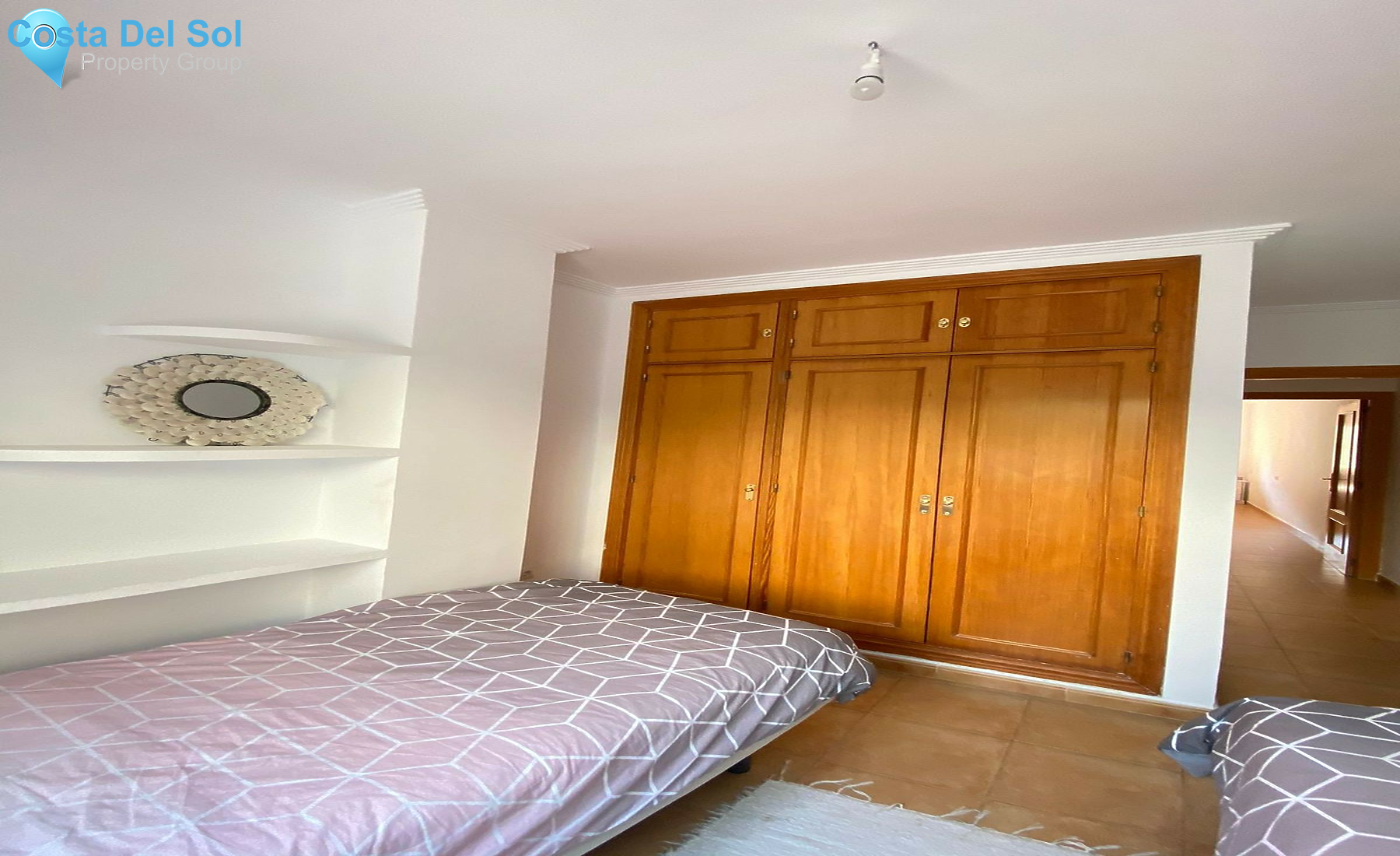 Middle Floor Apartment in Estepona