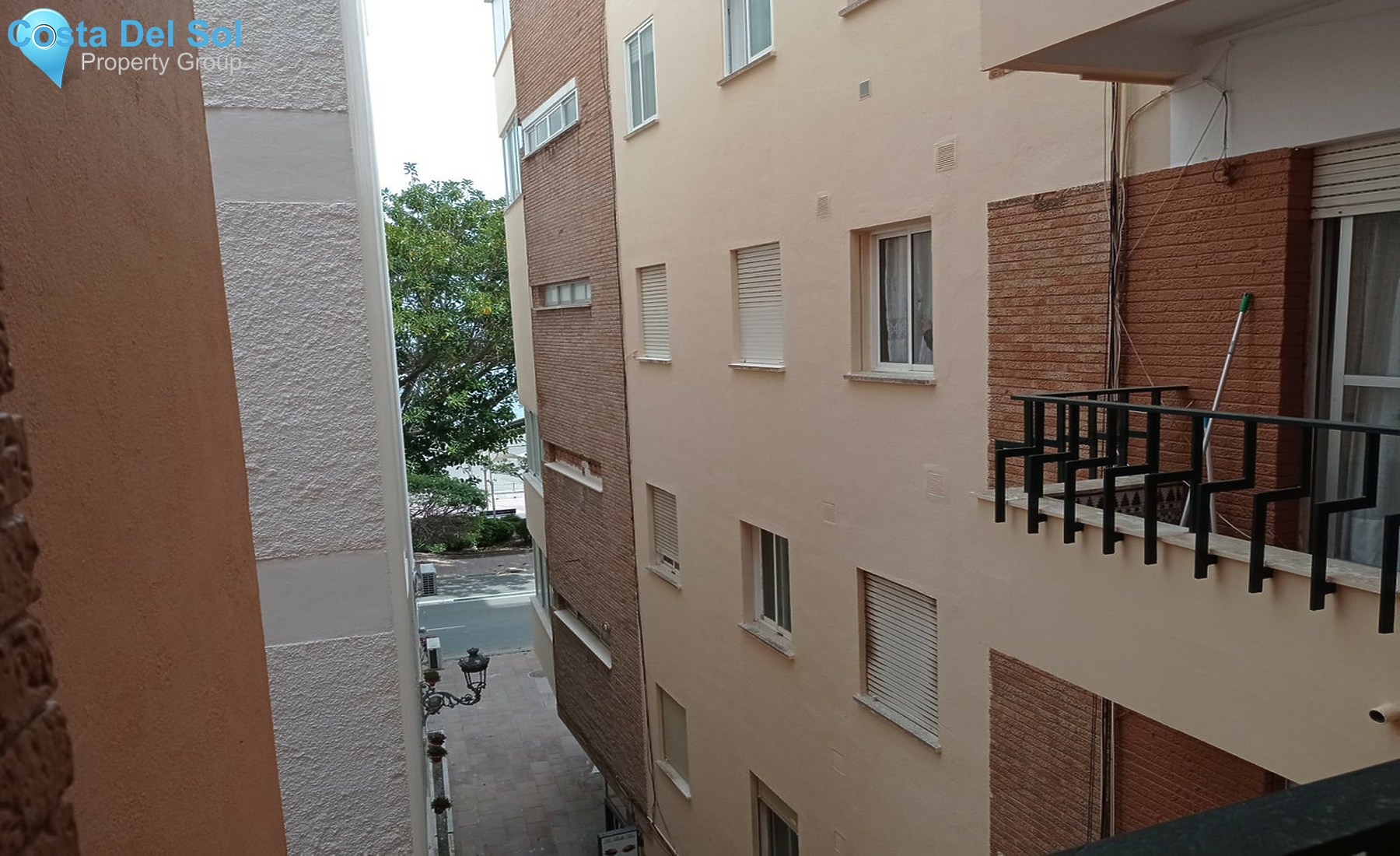 Middle Floor Apartment in Estepona-1351115