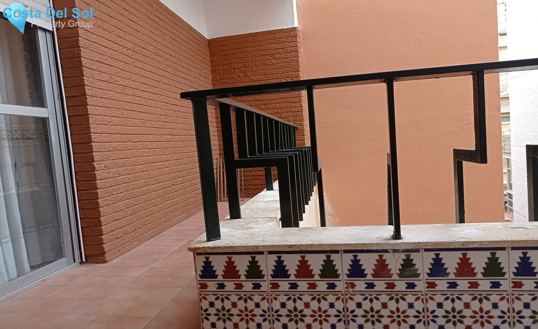Middle Floor Apartment in Estepona-1351116