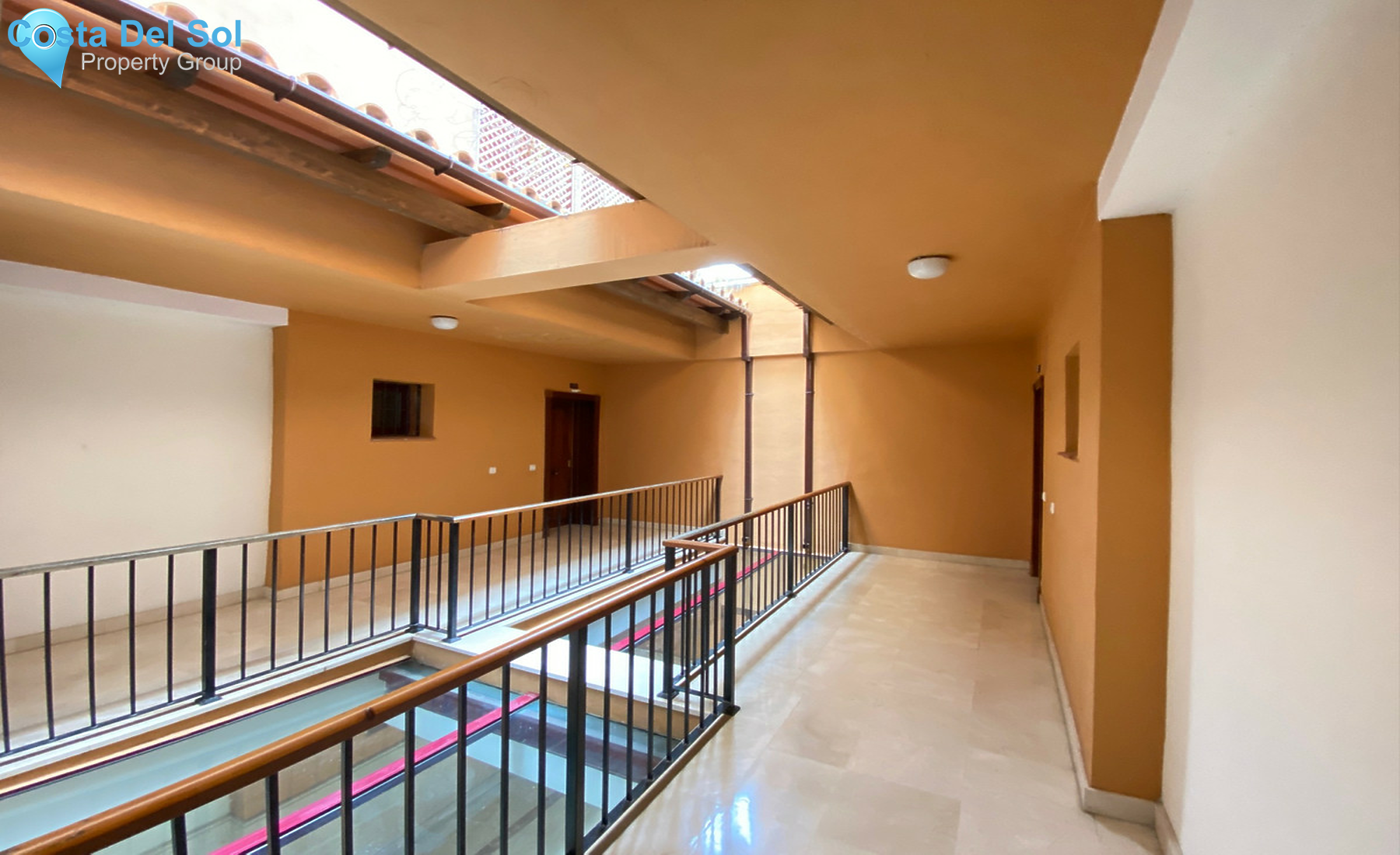 Middle Floor Apartment in Estepona