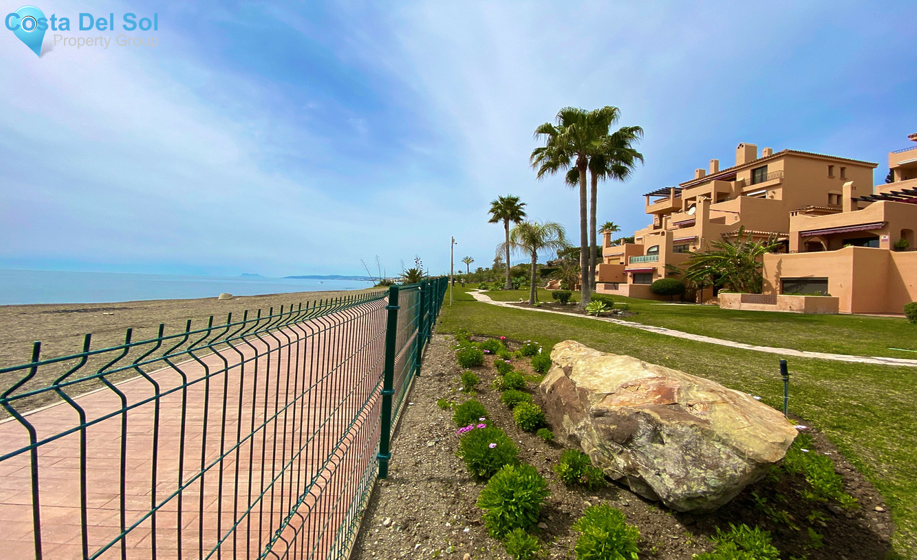 Middle Floor Apartment in Estepona-1352510