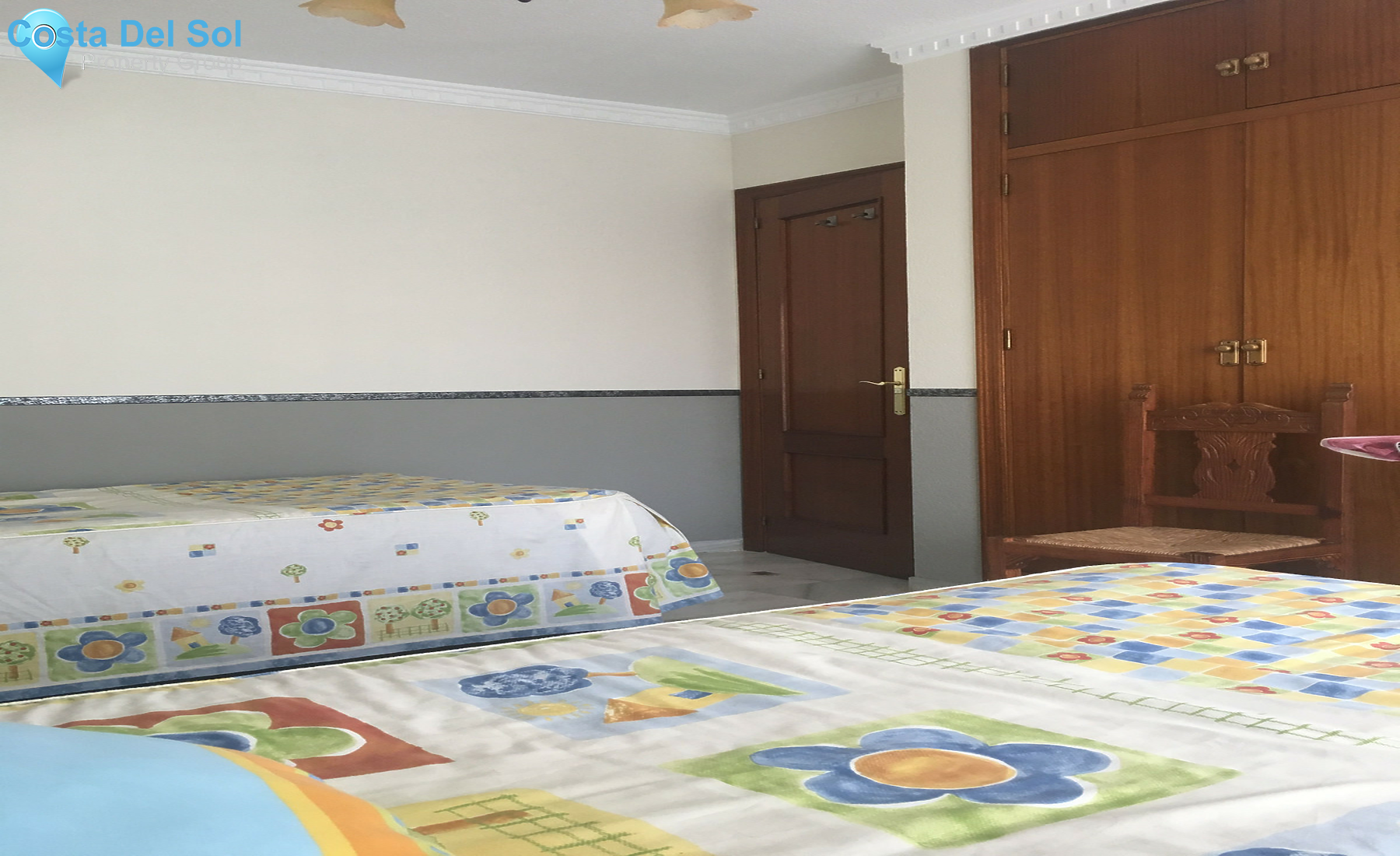 Middle Floor Apartment in Estepona-1353552