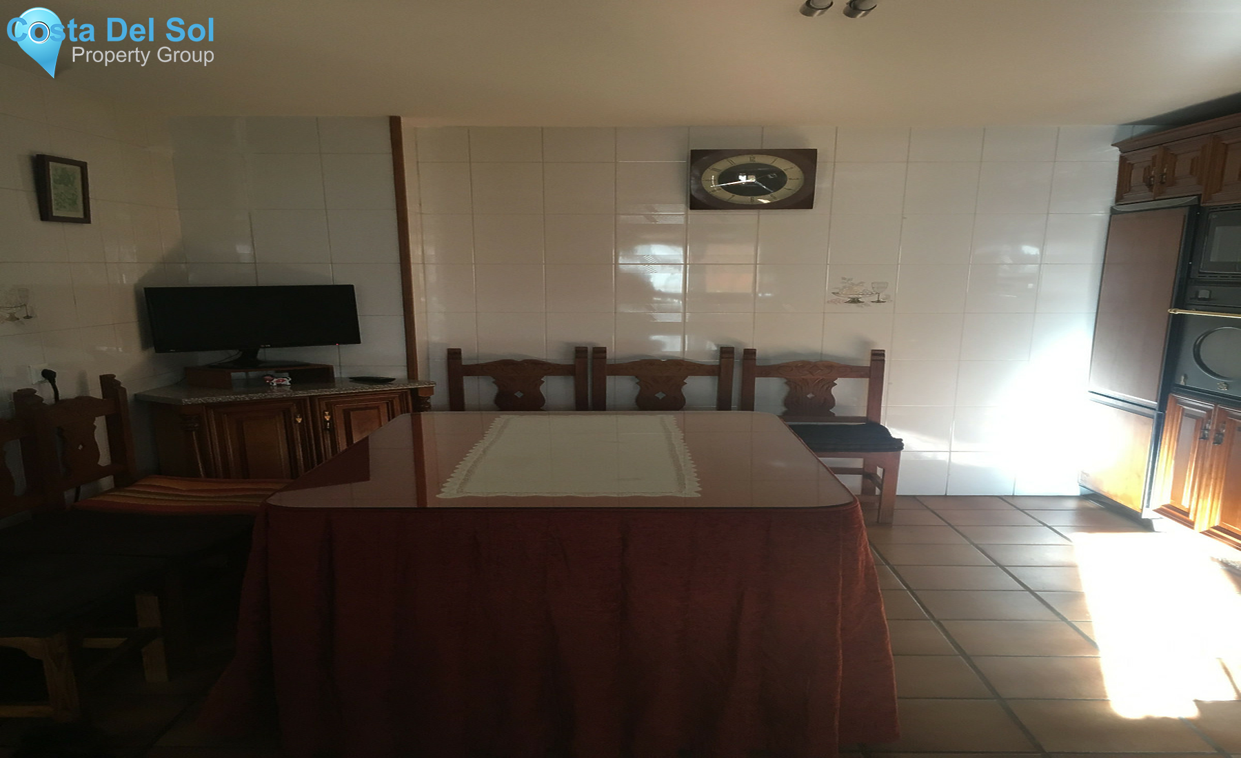 Middle Floor Apartment in Estepona-1353555