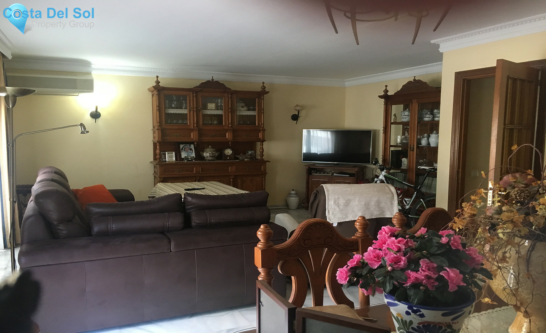 Middle Floor Apartment in Estepona-1353558