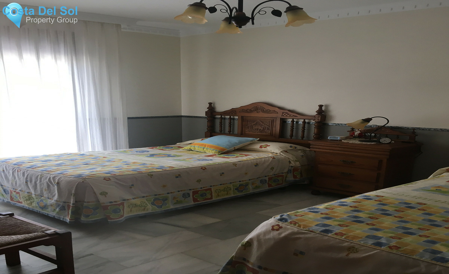 Middle Floor Apartment in Estepona-1353545