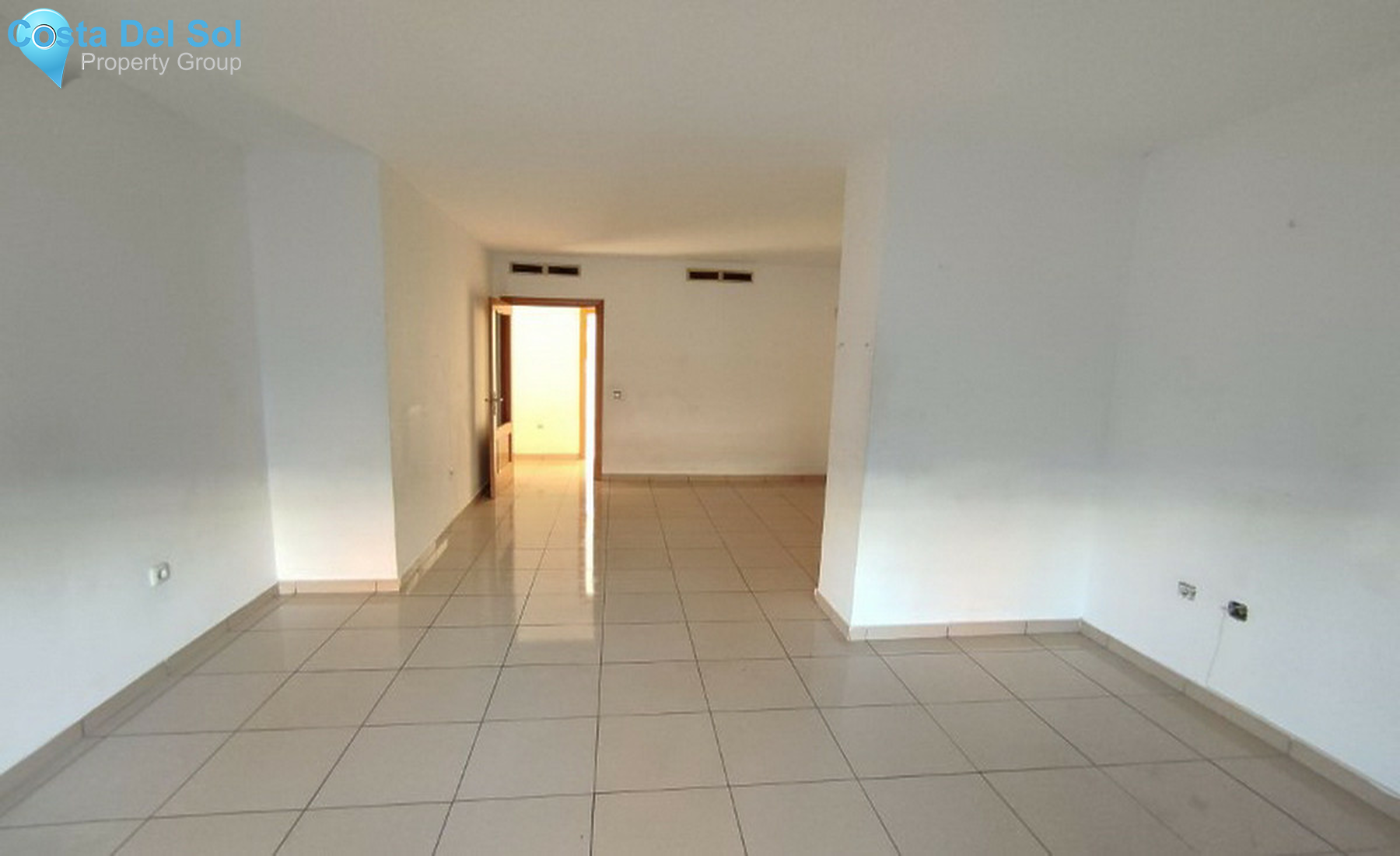 Middle Floor Apartment in Estepona-1354654