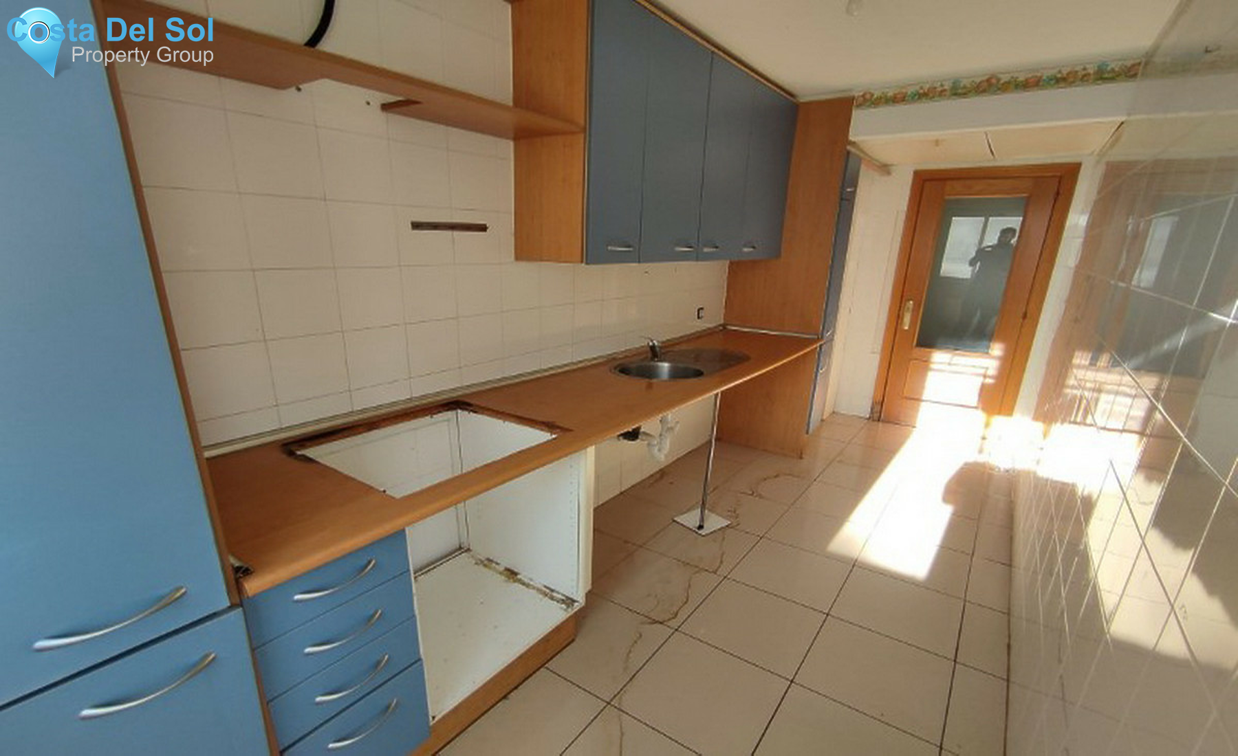 Middle Floor Apartment in Estepona-1354659