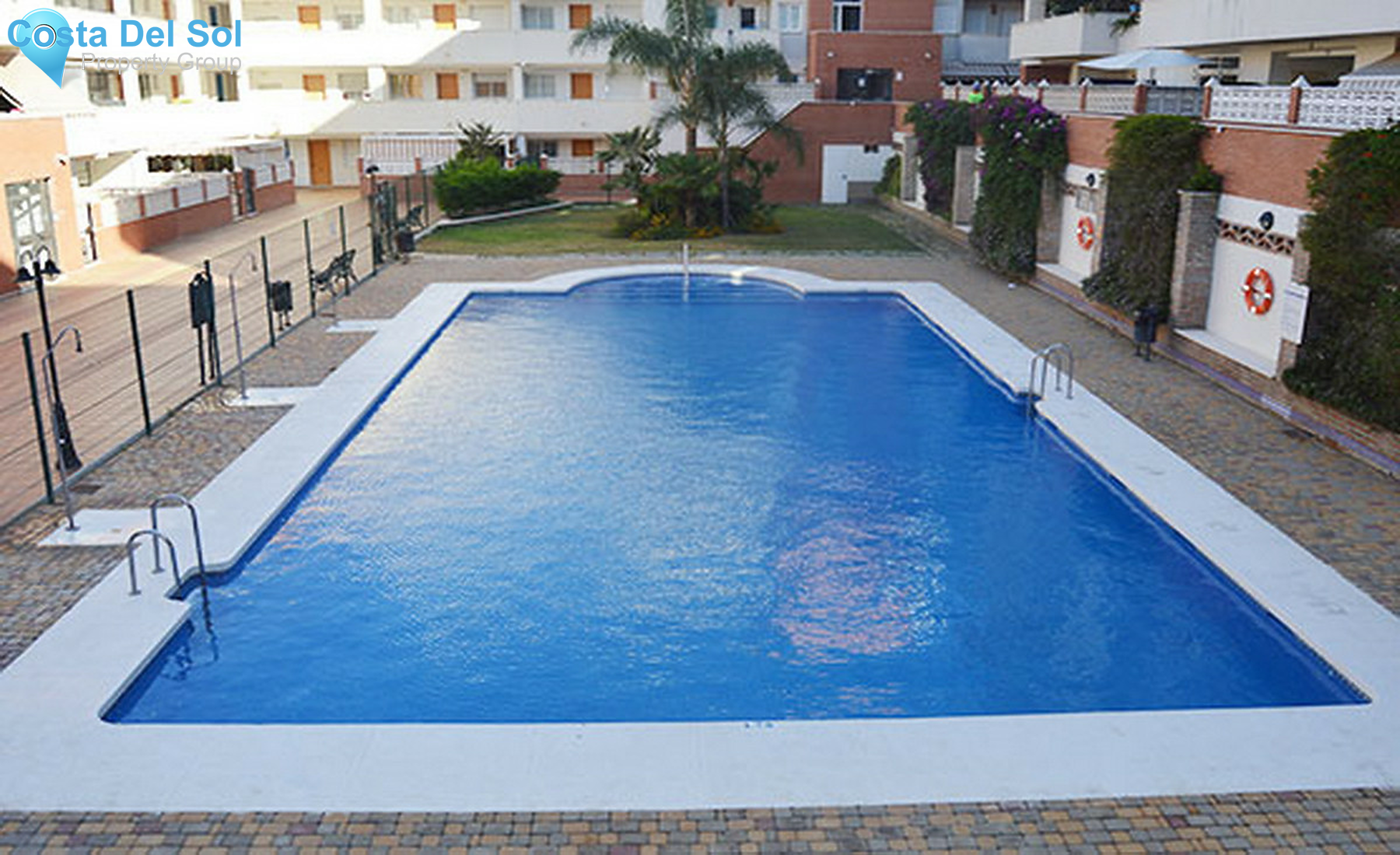 Middle Floor Apartment in Estepona-1354646