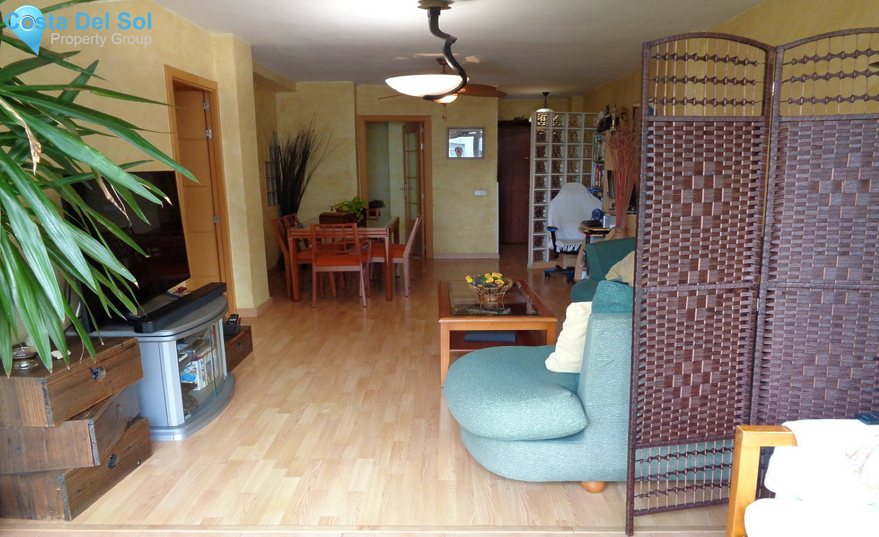 Middle Floor Apartment in Estepona-1356438