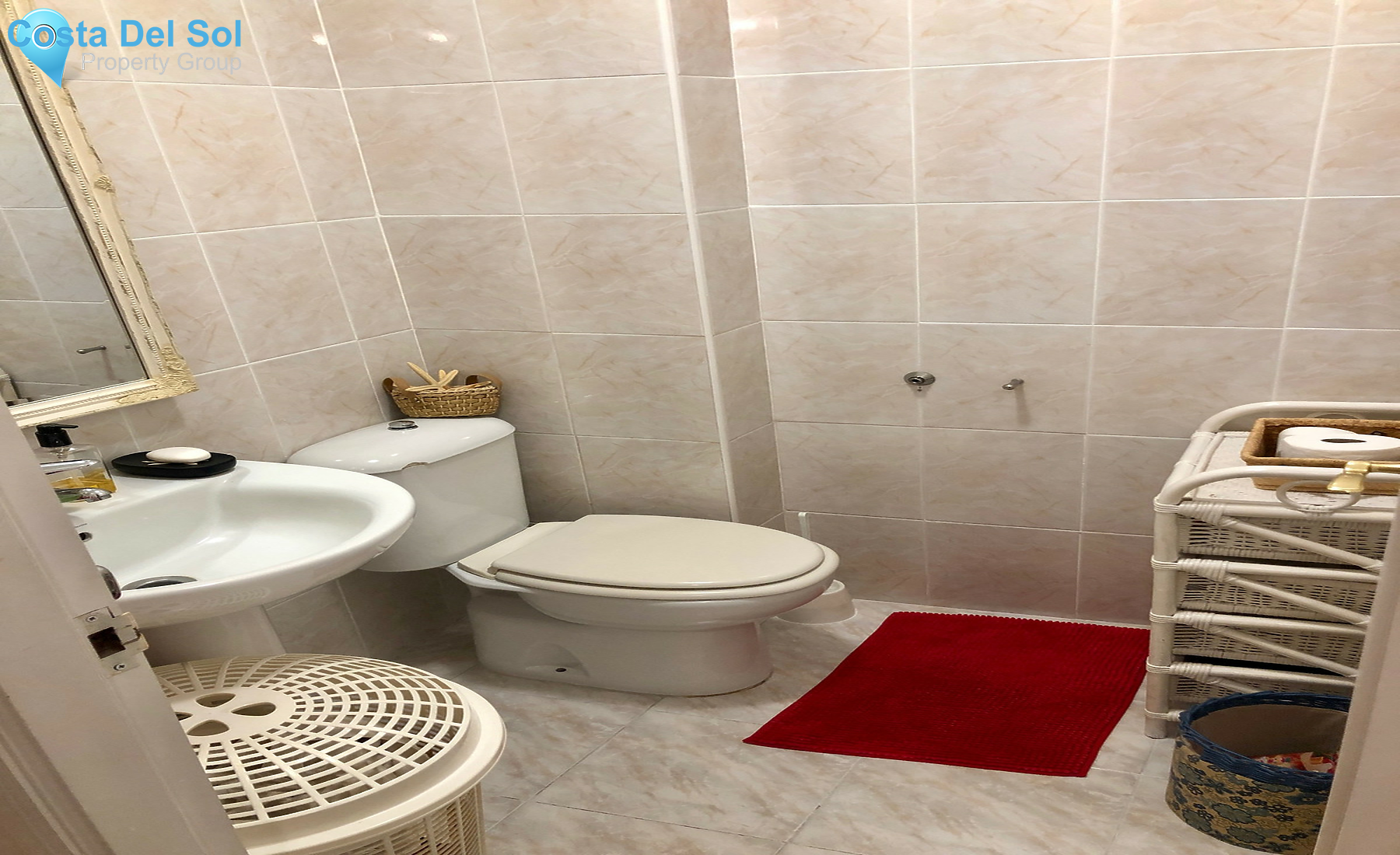 Middle Floor Apartment in Estepona