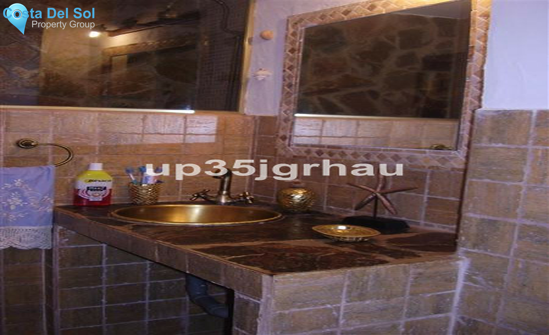 Middle Floor Apartment in Estepona-1357819