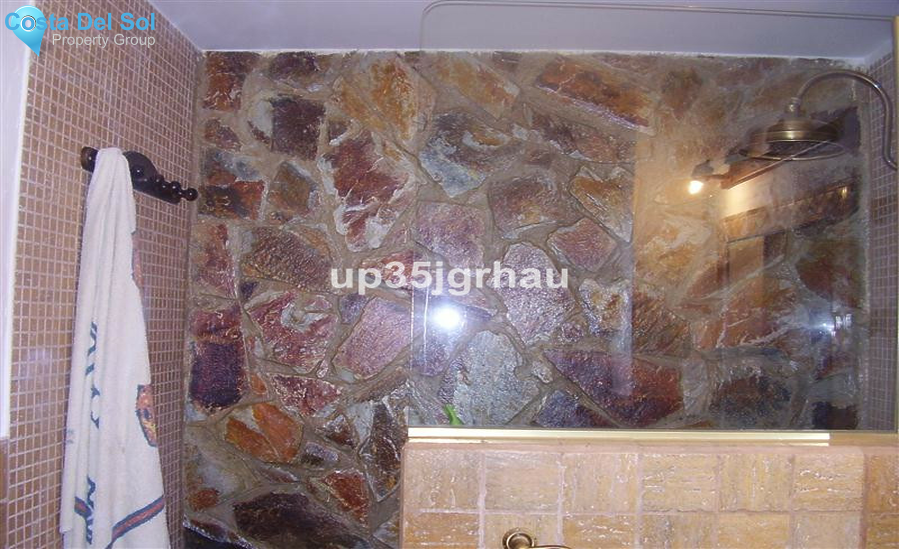 Middle Floor Apartment in Estepona-1357813
