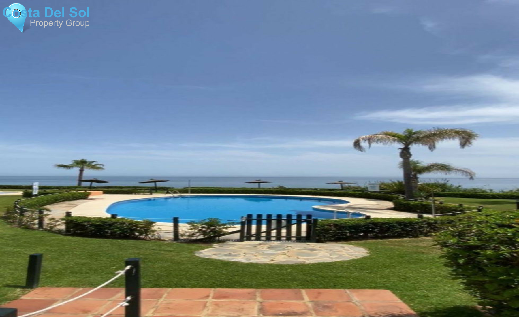Middle Floor Apartment in Estepona-1368339
