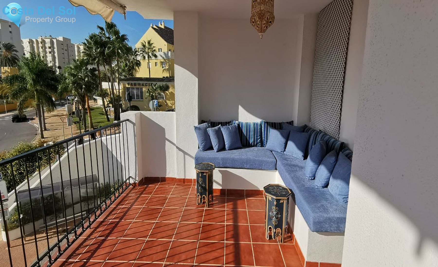 Middle Floor Apartment in Estepona-1371508