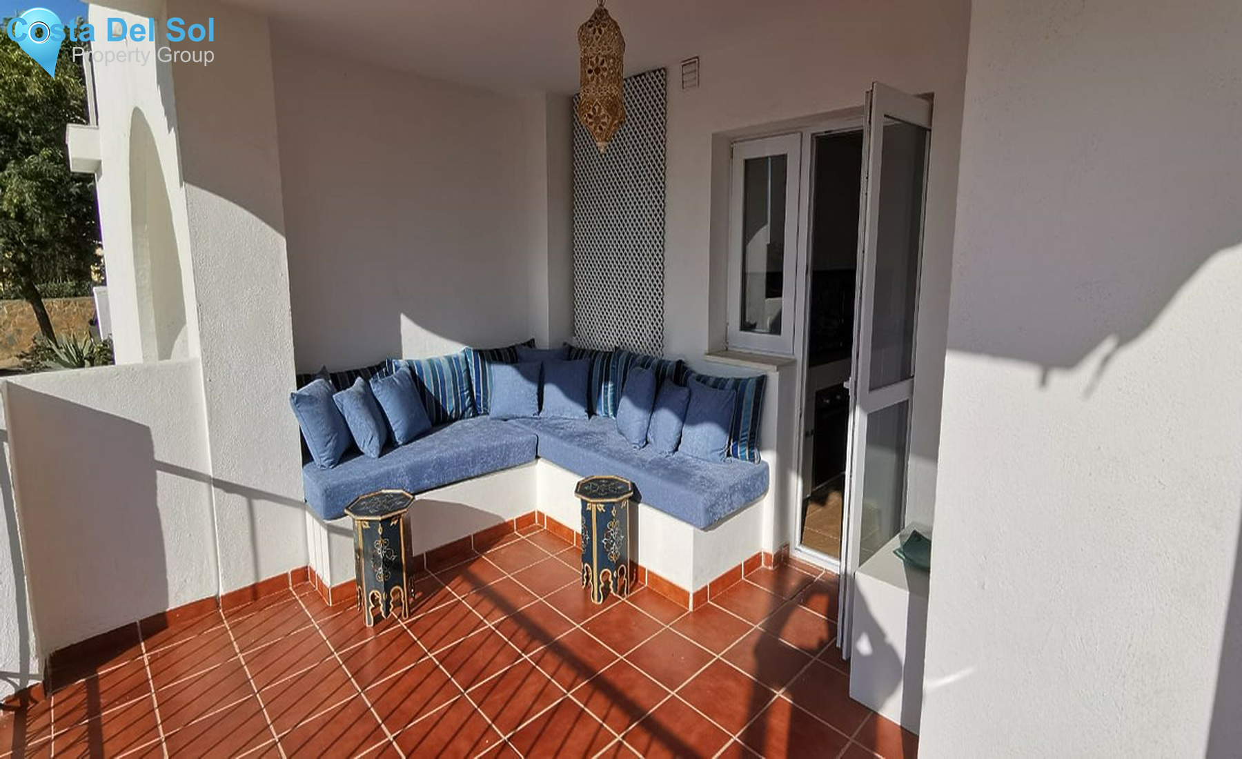 Middle Floor Apartment in Estepona-1371509
