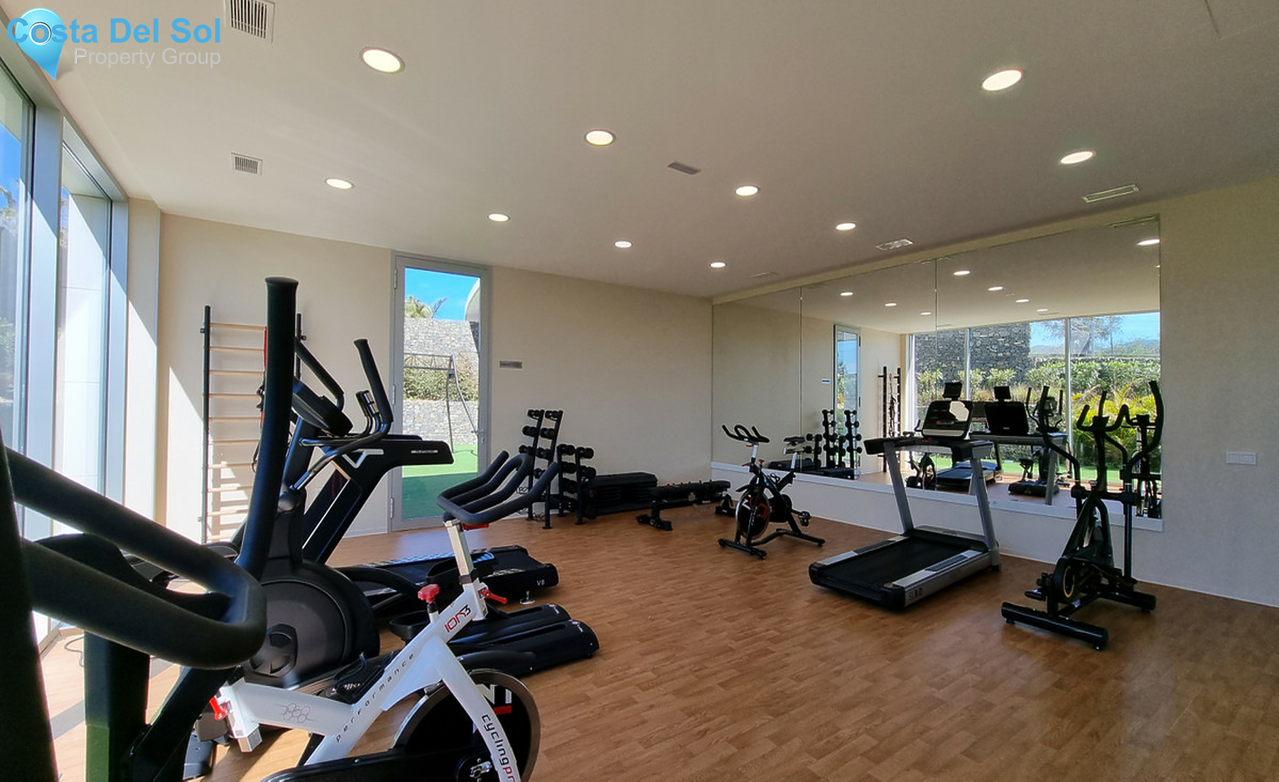 Middle Floor Apartment in Estepona-1372663