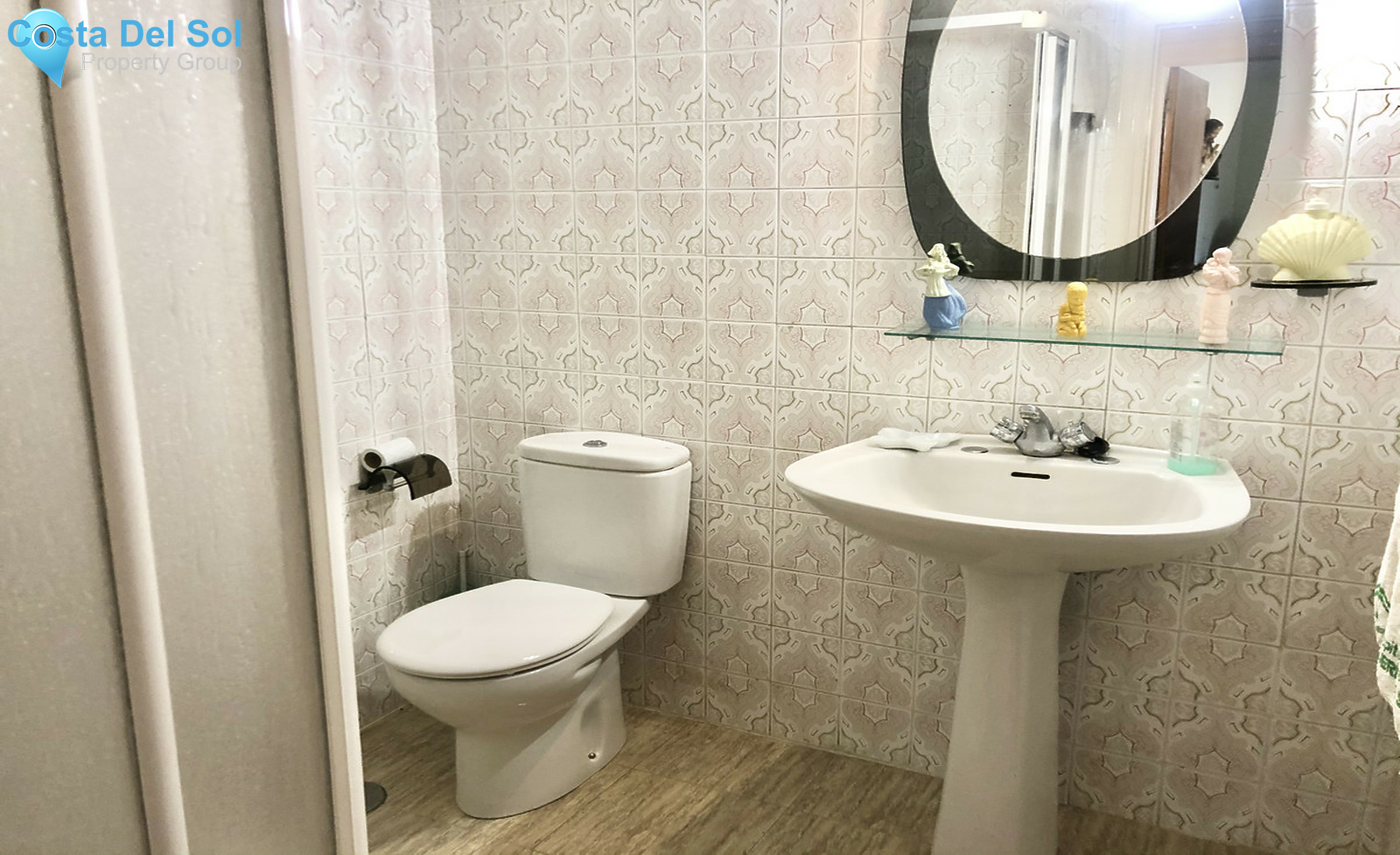 Middle Floor Apartment in Estepona