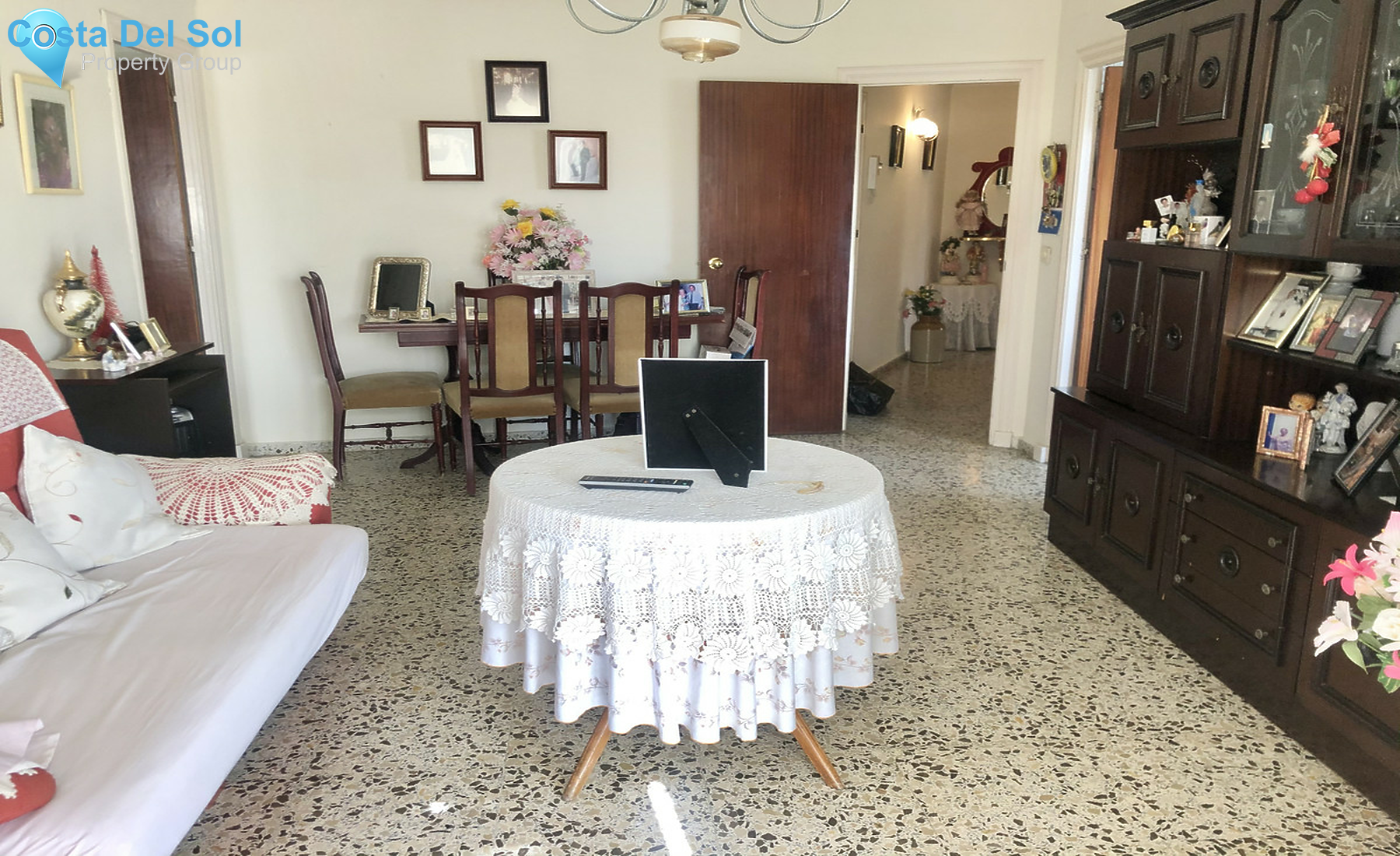 Middle Floor Apartment in Estepona-1384501