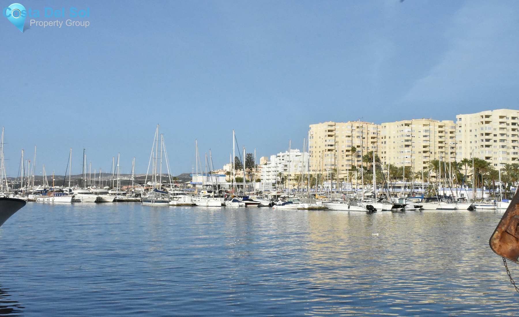 Middle Floor Apartment in Estepona-1401796
