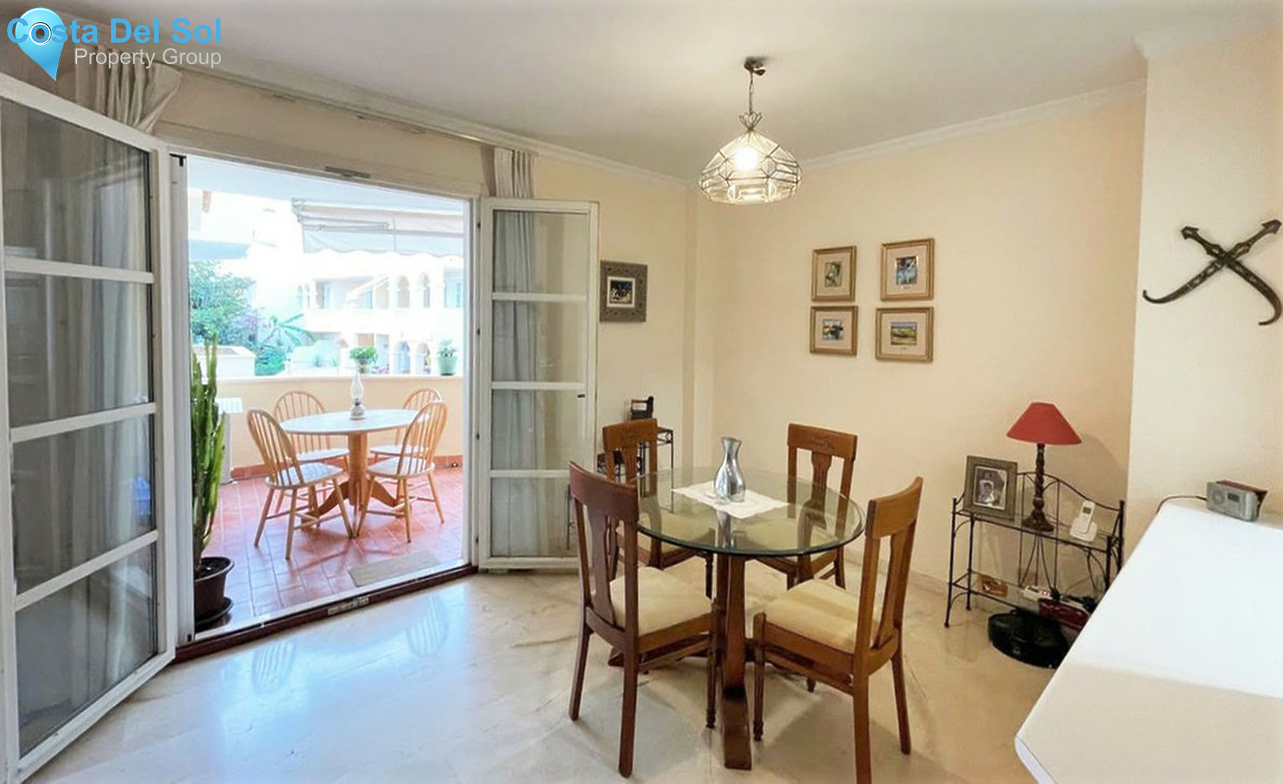 Middle Floor Apartment in Estepona-1404207