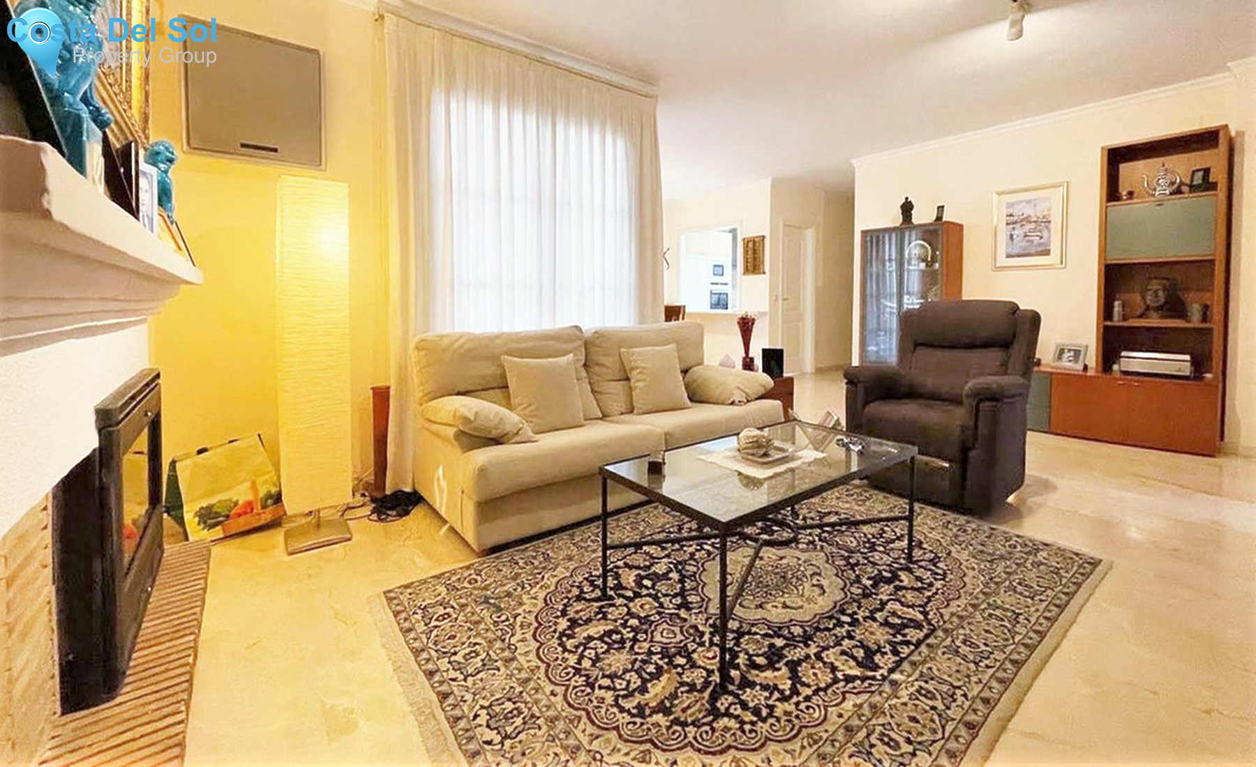 Middle Floor Apartment in Estepona-1404203
