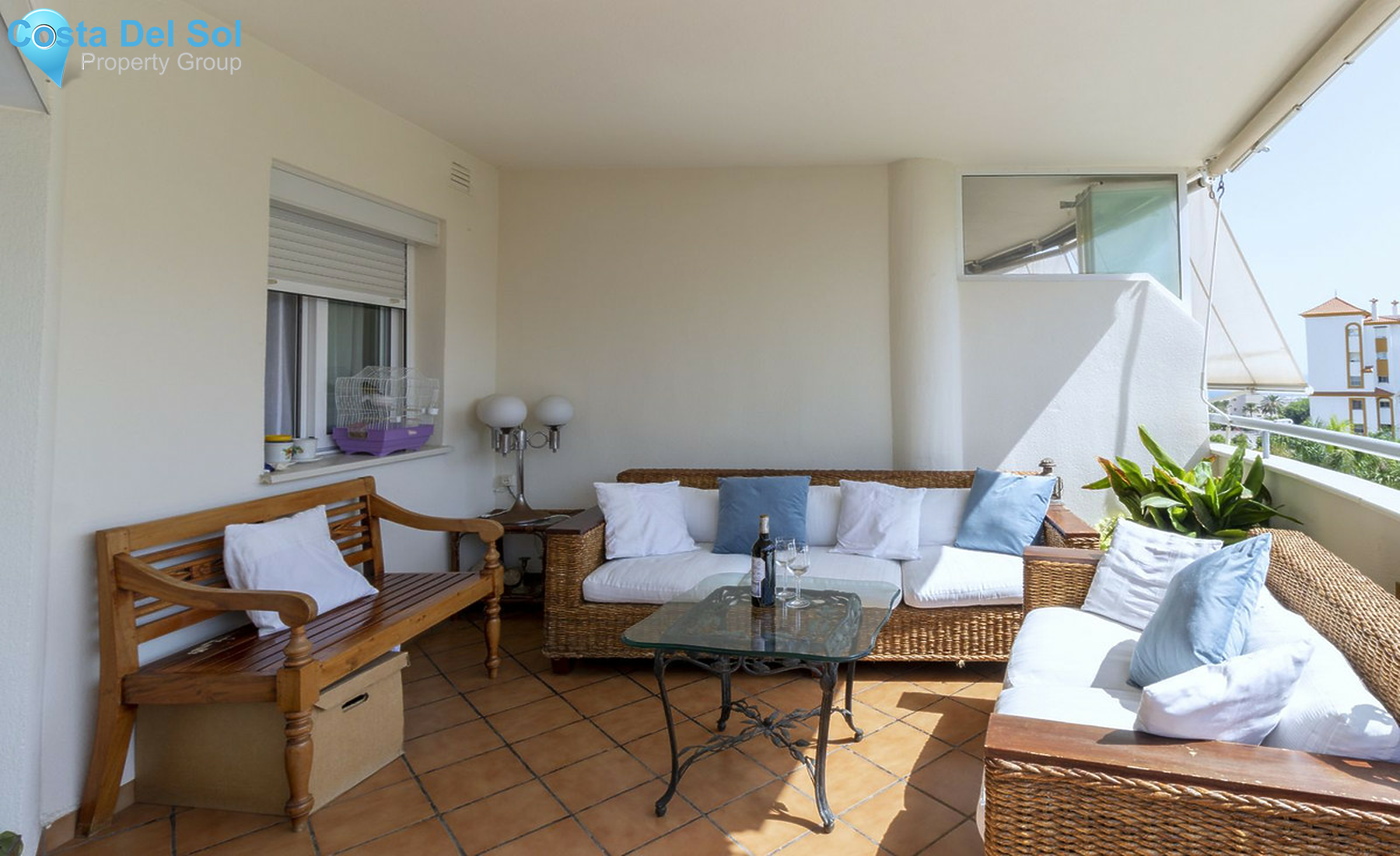 Middle Floor Apartment in Estepona-1416328