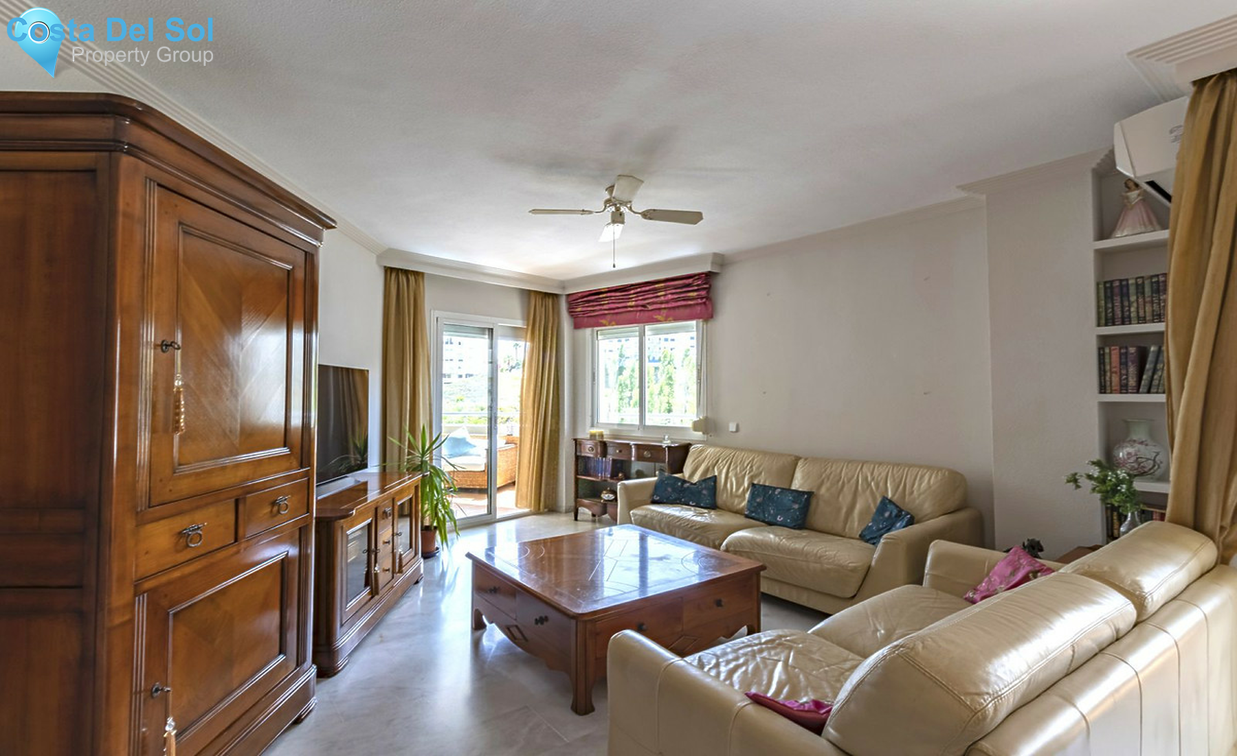 Middle Floor Apartment in Estepona-1416315