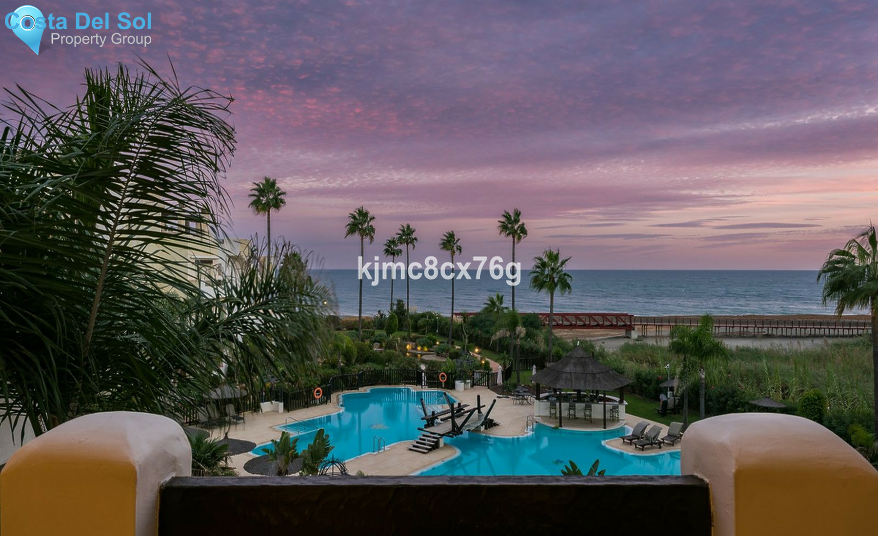 Middle Floor Apartment in Estepona