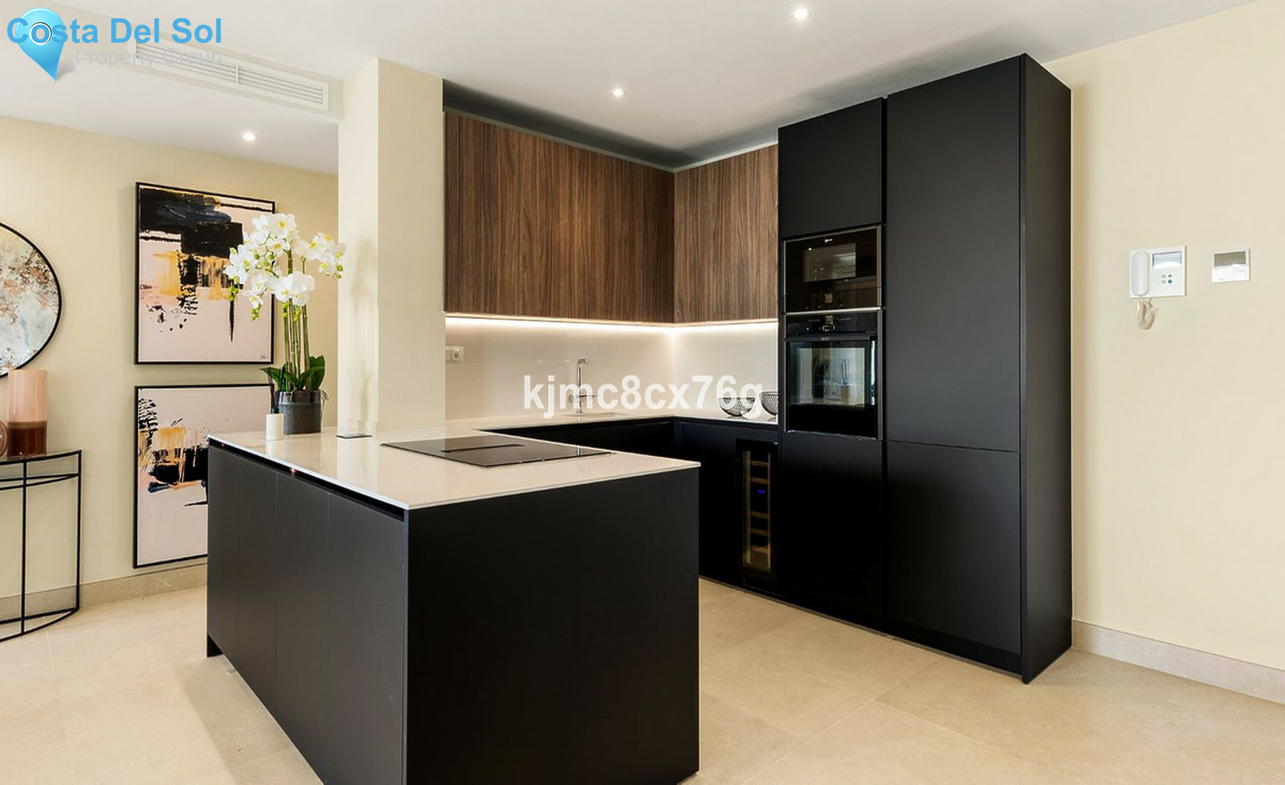 Middle Floor Apartment in Estepona-1433140