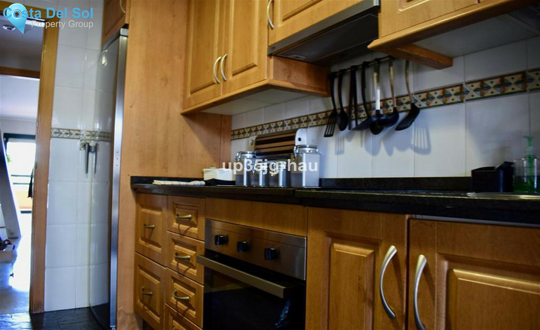 Middle Floor Apartment in Estepona-1434213