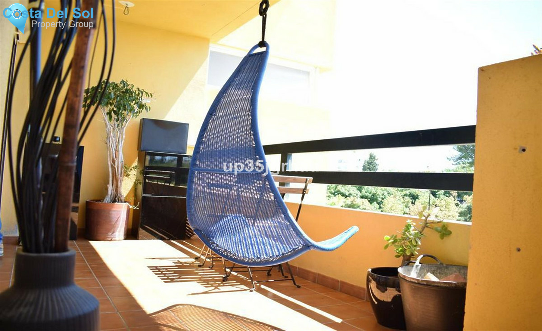 Middle Floor Apartment in Estepona-1434214