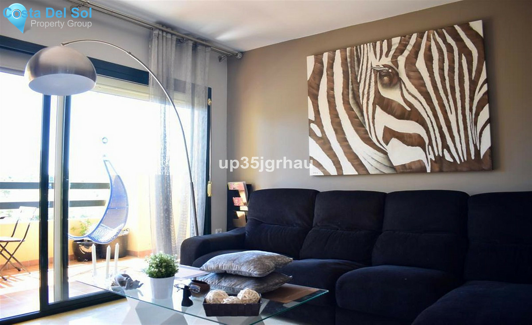 Middle Floor Apartment in Estepona-1434215