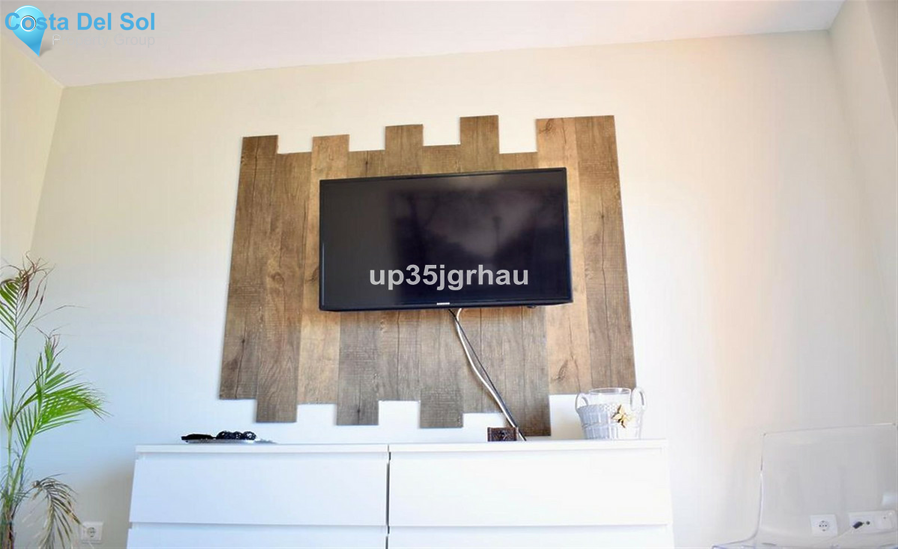 Middle Floor Apartment in Estepona-1434216