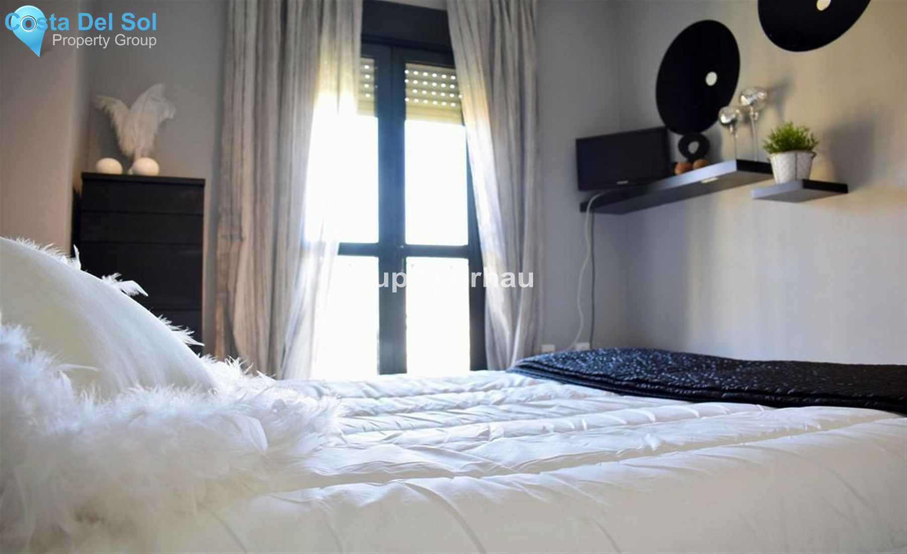 Middle Floor Apartment in Estepona-1434203