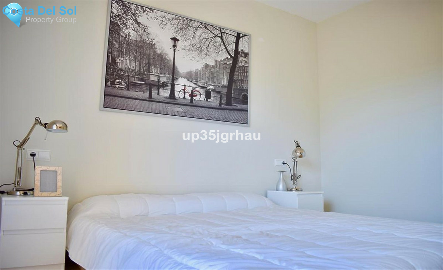 Middle Floor Apartment in Estepona-1434205