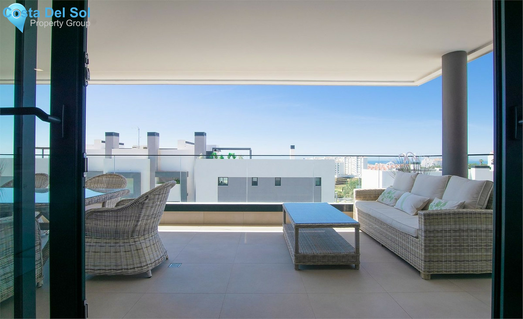 Middle Floor Apartment in Estepona-1438297