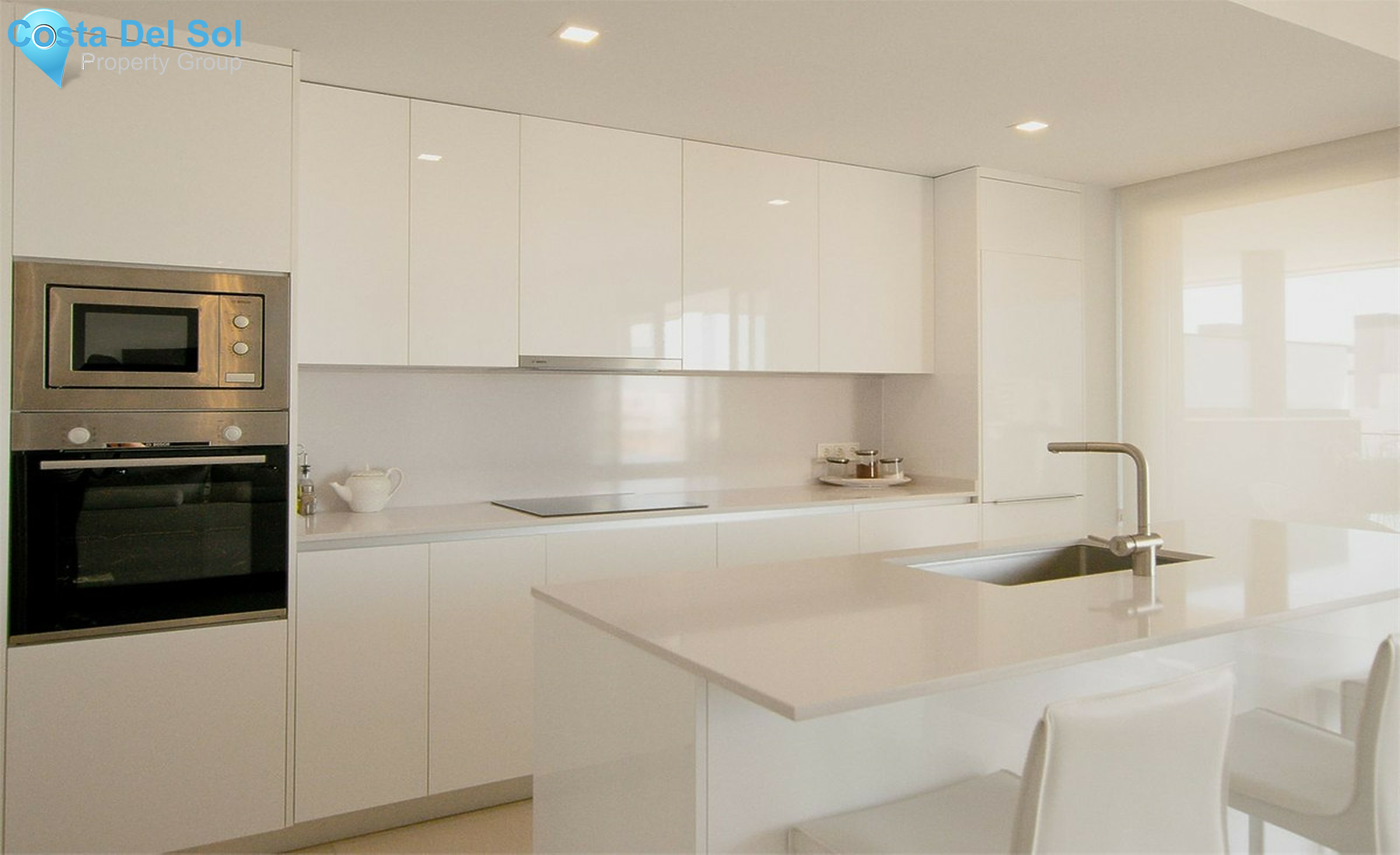 Middle Floor Apartment in Estepona-1438286