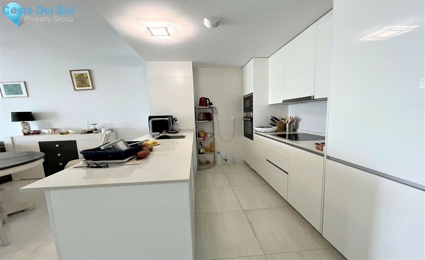 Middle Floor Apartment in Estepona-1440841