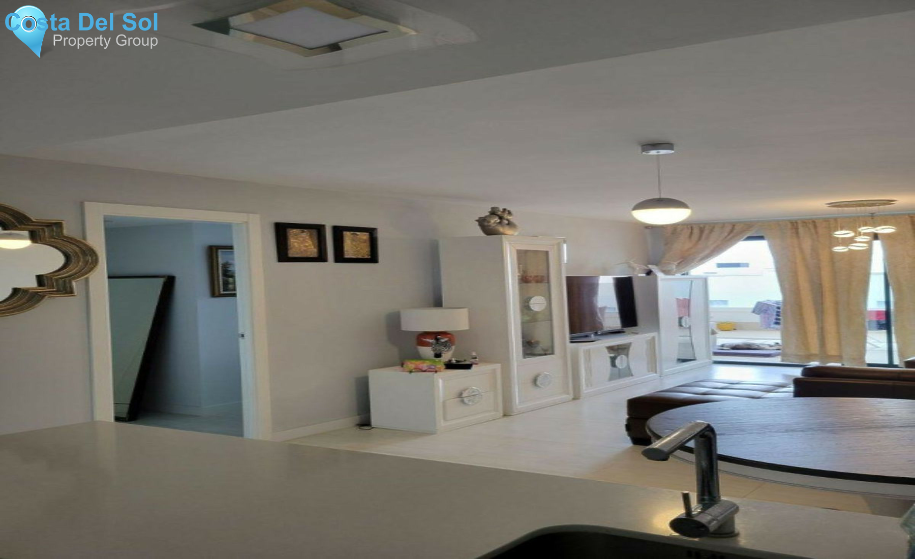 Middle Floor Apartment in Estepona-1440845